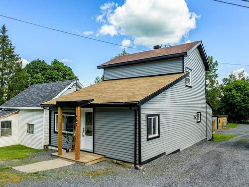 FaÃ§ade - 467 Rue Bachand, Coaticook, QC - Outdoor With Exterior