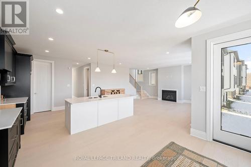 5 - 2835 Sheffield Place, London, ON - Indoor Photo Showing Kitchen