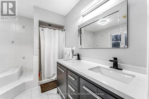 31 Blue Diamond Terrace, Vaughan (Sonoma Heights), ON - Indoor Photo Showing Bathroom