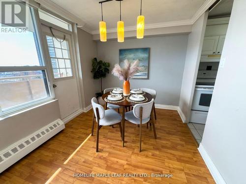 908 - 3120 Kirwin Avenue, Mississauga, ON - Indoor Photo Showing Dining Room