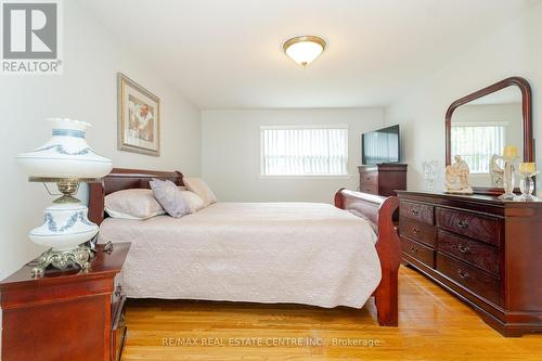 38 Basildon Crescent, Brampton (Avondale), ON - Indoor Photo Showing Bedroom