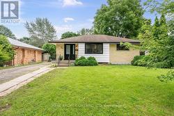 39 TRILLIUM CRESCENT  London, ON N5Y 4T3