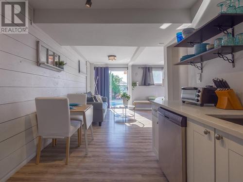 3830 Albrecht Road, Naramata, BC - Indoor Photo Showing Kitchen