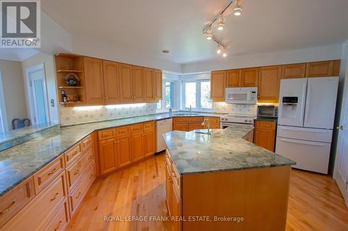 58 Clifford Drive, Kawartha Lakes (Dunsford), ON - Indoor Photo Showing Kitchen