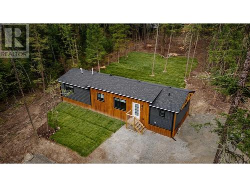 4873 Kemmi Crescent, 108 Mile Ranch, BC - Outdoor