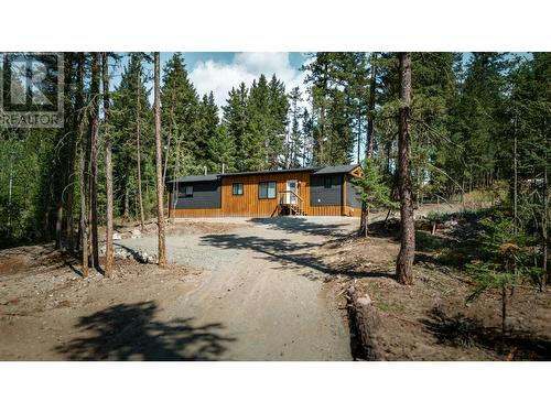 4873 Kemmi Crescent, 108 Mile Ranch, BC - Outdoor