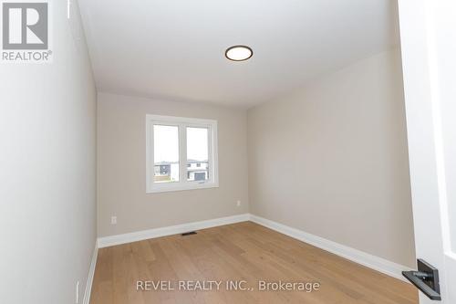 110 Elvira Way, Thorold, ON - Indoor Photo Showing Other Room