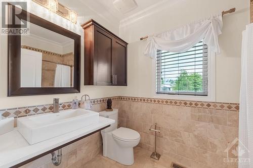 1597 Ste Marie Street, Embrun, ON - Indoor Photo Showing Bathroom