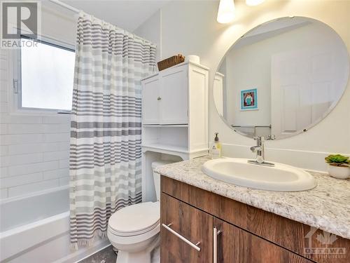 2189 Boyer Road, Ottawa, ON - Indoor Photo Showing Bathroom