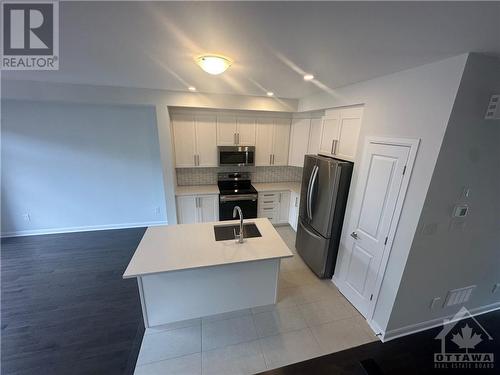 191 Shallow Pond Place, Ottawa, ON - Indoor Photo Showing Kitchen With Double Sink