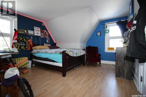 215 7Th Avenue E, Shaunavon, SK - Indoor Photo Showing Bedroom