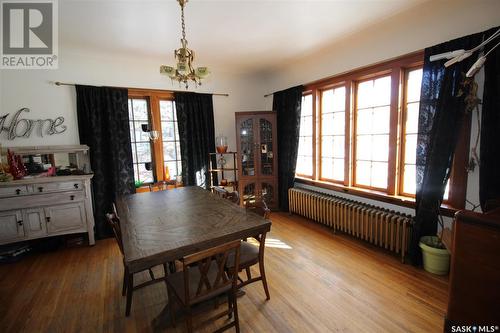 215 7Th Avenue E, Shaunavon, SK - Indoor Photo Showing Dining Room