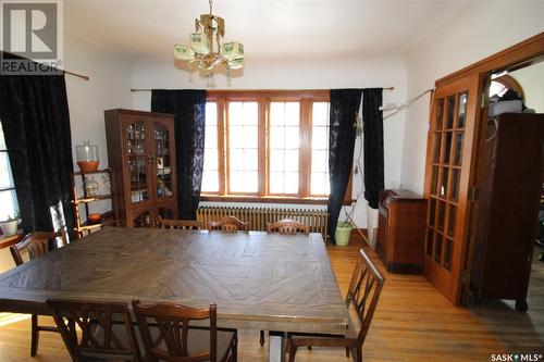 215 7Th Avenue E, Shaunavon, SK - Indoor Photo Showing Dining Room