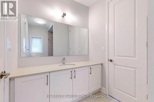 10 Periwinkle Road, Springwater (Midhurst), ON - Indoor Photo Showing Bathroom