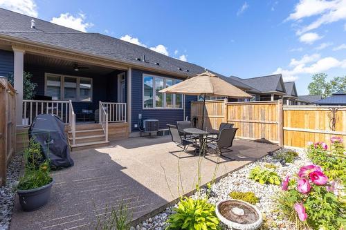 14 Campbell Street, Thorold, ON - Outdoor With Deck Patio Veranda