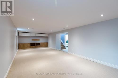 2315 Mount Forest Drive, Burlington (Mountainside), ON - Indoor Photo Showing Other Room