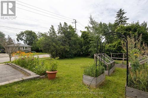 2315 Mount Forest Drive, Burlington (Mountainside), ON - Outdoor