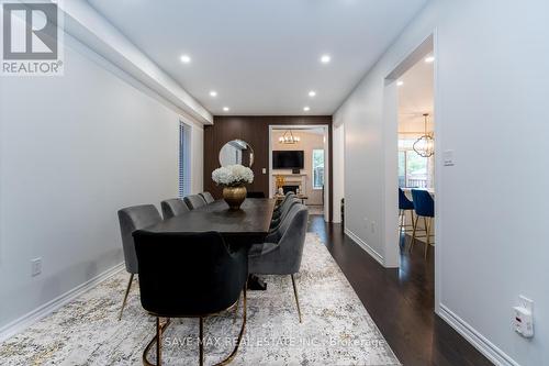 9 Upper Canada Court N, Halton Hills, ON - Indoor Photo Showing Dining Room