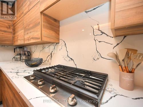 6199 Townwood Court, Mississauga (Meadowvale), ON - Indoor Photo Showing Kitchen