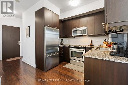 1503 - 25 Fontenay Court, Toronto (Edenbridge-Humber Valley), ON - Indoor Photo Showing Kitchen With Upgraded Kitchen