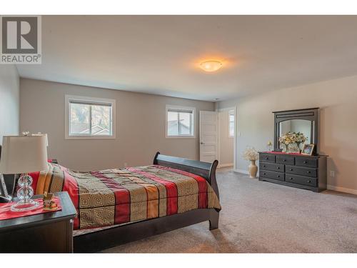 1532 Aspen Lane, Castlegar, BC - Indoor Photo Showing Bedroom