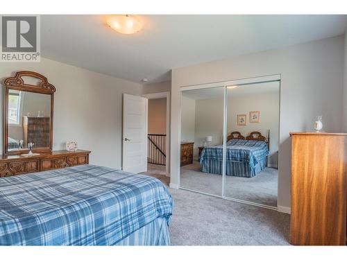 1532 Aspen Lane, Castlegar, BC - Indoor Photo Showing Bedroom