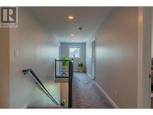 1532 Aspen Lane, Castlegar, BC - Indoor Photo Showing Other Room