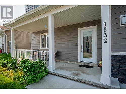 1532 Aspen Lane, Castlegar, BC - Outdoor With Deck Patio Veranda