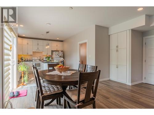 1532 Aspen Lane, Castlegar, BC - Indoor Photo Showing Dining Room