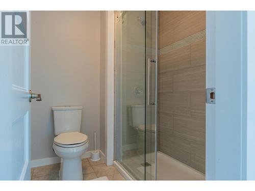 1532 Aspen Lane, Castlegar, BC - Indoor Photo Showing Bathroom