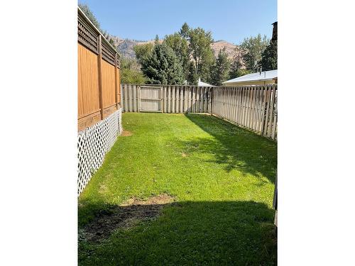 706 Central Avenue, Midway, BC - Outdoor