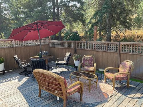 706 Central Avenue, Midway, BC - Outdoor With Deck Patio Veranda