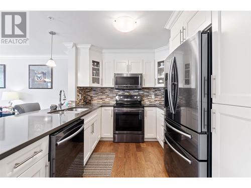 330 4 Avenue Se Unit# 306, Salmon Arm, BC - Indoor Photo Showing Kitchen With Stainless Steel Kitchen With Upgraded Kitchen