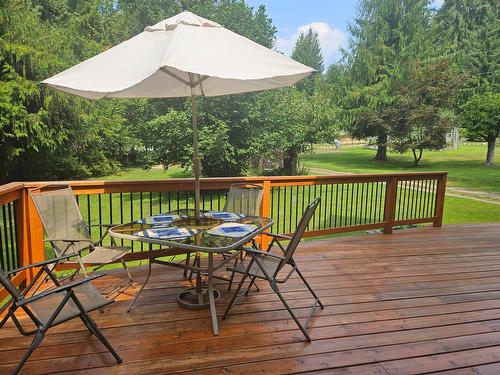 432 Bayles Road, Nakusp, BC - Outdoor With Deck Patio Veranda