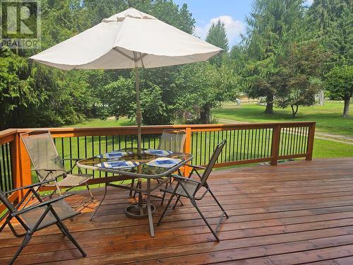 432 Bayles Road, Nakusp, BC - Outdoor With Deck Patio Veranda