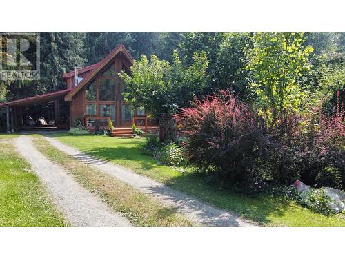 432 Bayles Road, Nakusp, BC - Outdoor