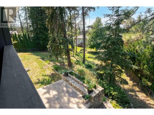 3990 Eastwood Drive, Kelowna, BC - Outdoor