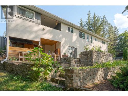 3990 Eastwood Drive, Kelowna, BC - Outdoor