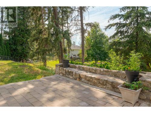 3990 Eastwood Drive, Kelowna, BC - Outdoor