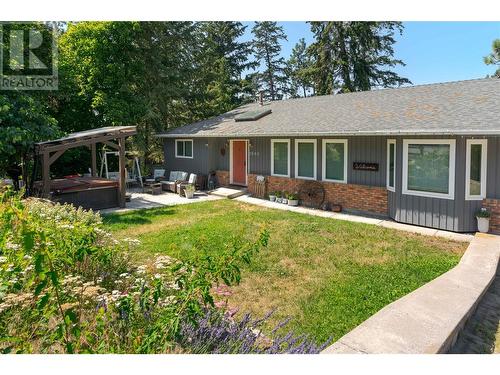 3990 Eastwood Drive, Kelowna, BC - Outdoor