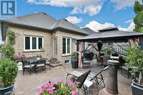 508 Stone Road, Aurora (Aurora Grove), ON - Outdoor