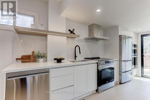 15 Cambrai Avenue, Toronto (Woodbine-Lumsden), ON - Indoor Photo Showing Kitchen