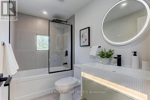 15 Cambrai Avenue, Toronto (Woodbine-Lumsden), ON - Indoor Photo Showing Bathroom