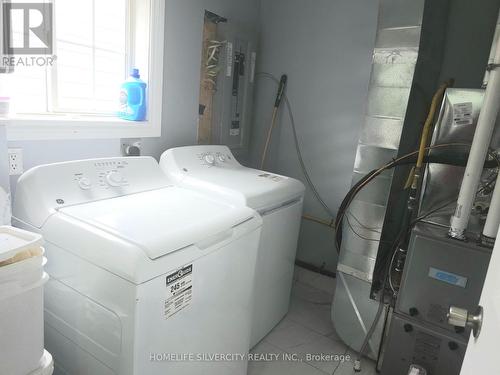 3035 Victory Crescent, Mississauga (Malton), ON - Indoor Photo Showing Laundry Room