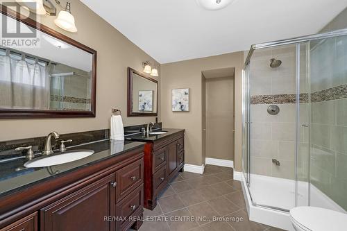 38 Erinlea Crescent, Erin, ON - Indoor Photo Showing Bathroom