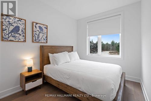 29 Rockmount Crescent, Gravenhurst, ON - Indoor Photo Showing Bedroom