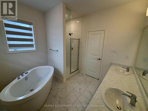 47 Bloomfield Crescent, Cambridge, ON - Indoor Photo Showing Bathroom