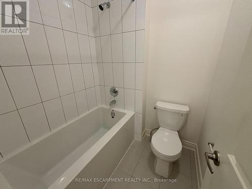 47 Bloomfield Crescent, Cambridge, ON - Indoor Photo Showing Bathroom