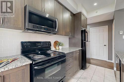 312 - 54 Sky Harbour Drive, Brampton, ON - Indoor Photo Showing Kitchen