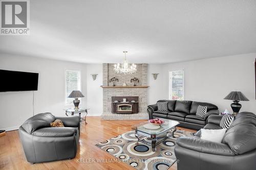 80 Virginia Crescent, London, ON - Indoor Photo Showing Living Room With Fireplace